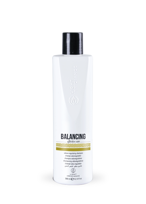Light Irridiance Effective Care Shampoo Balancing capelli grassi
