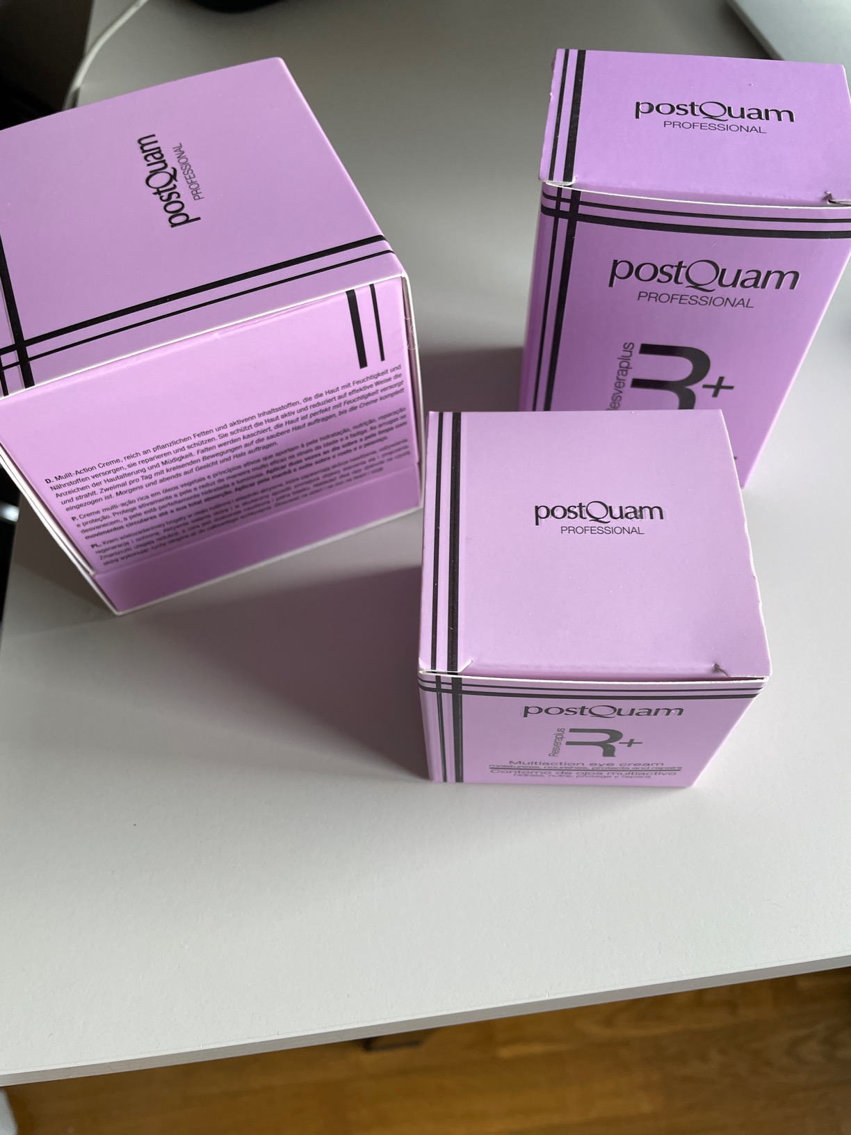 Postquam Resveraplus cofanetto viso giorno 50+30+15 ml antirughe