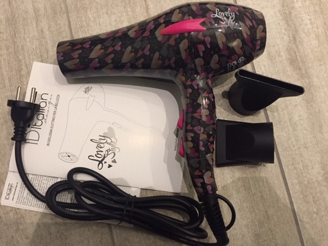 Postquam Lovely Style set phon + piastra cuori donna