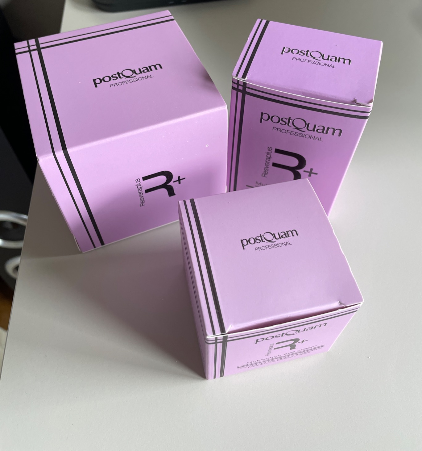 Postquam Resveraplus cofanetto viso giorno 50+30+15 ml antirughe